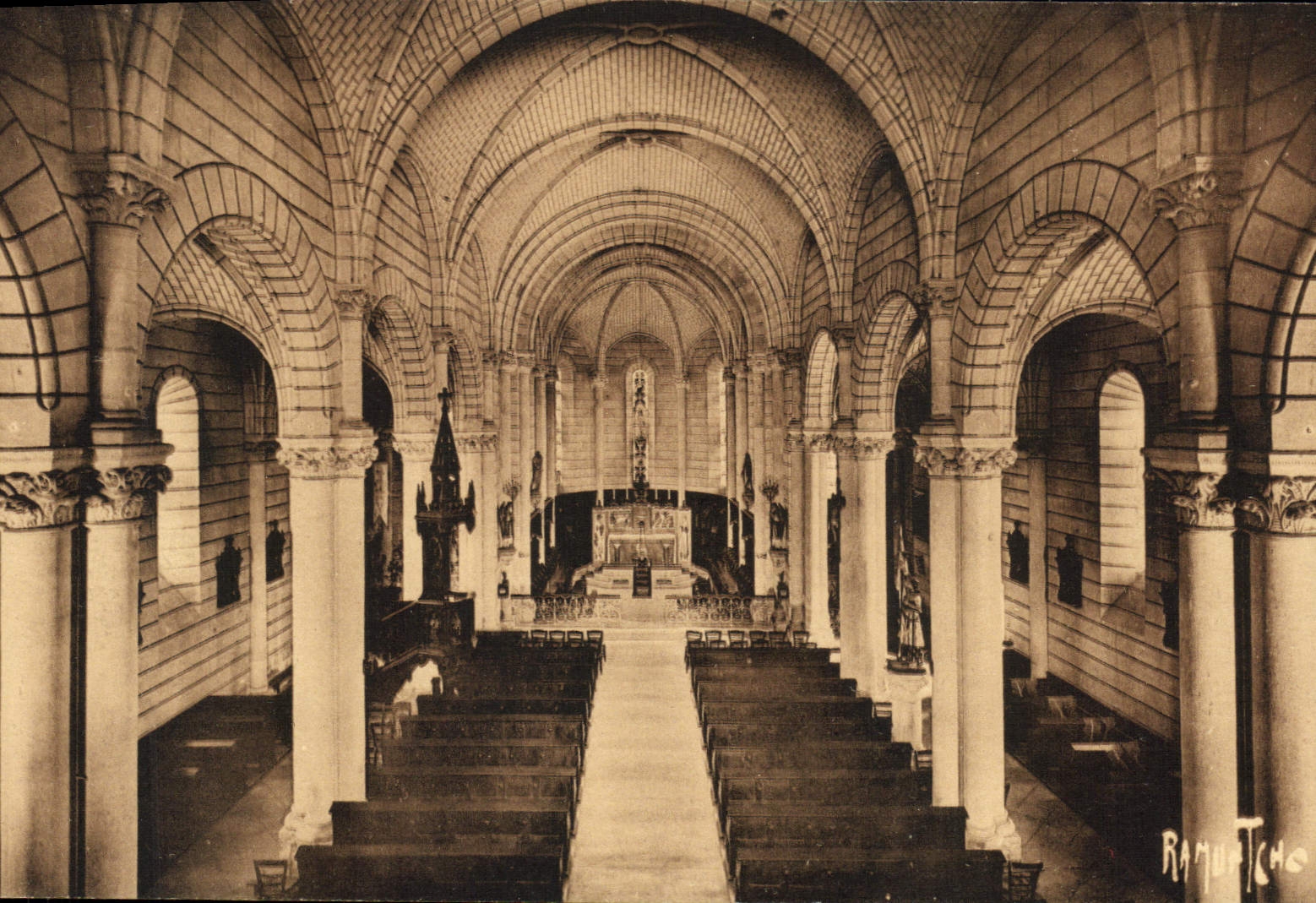 CPA Eglise de Noirterre Style Roman Architecte M Daviau Chinou Petits