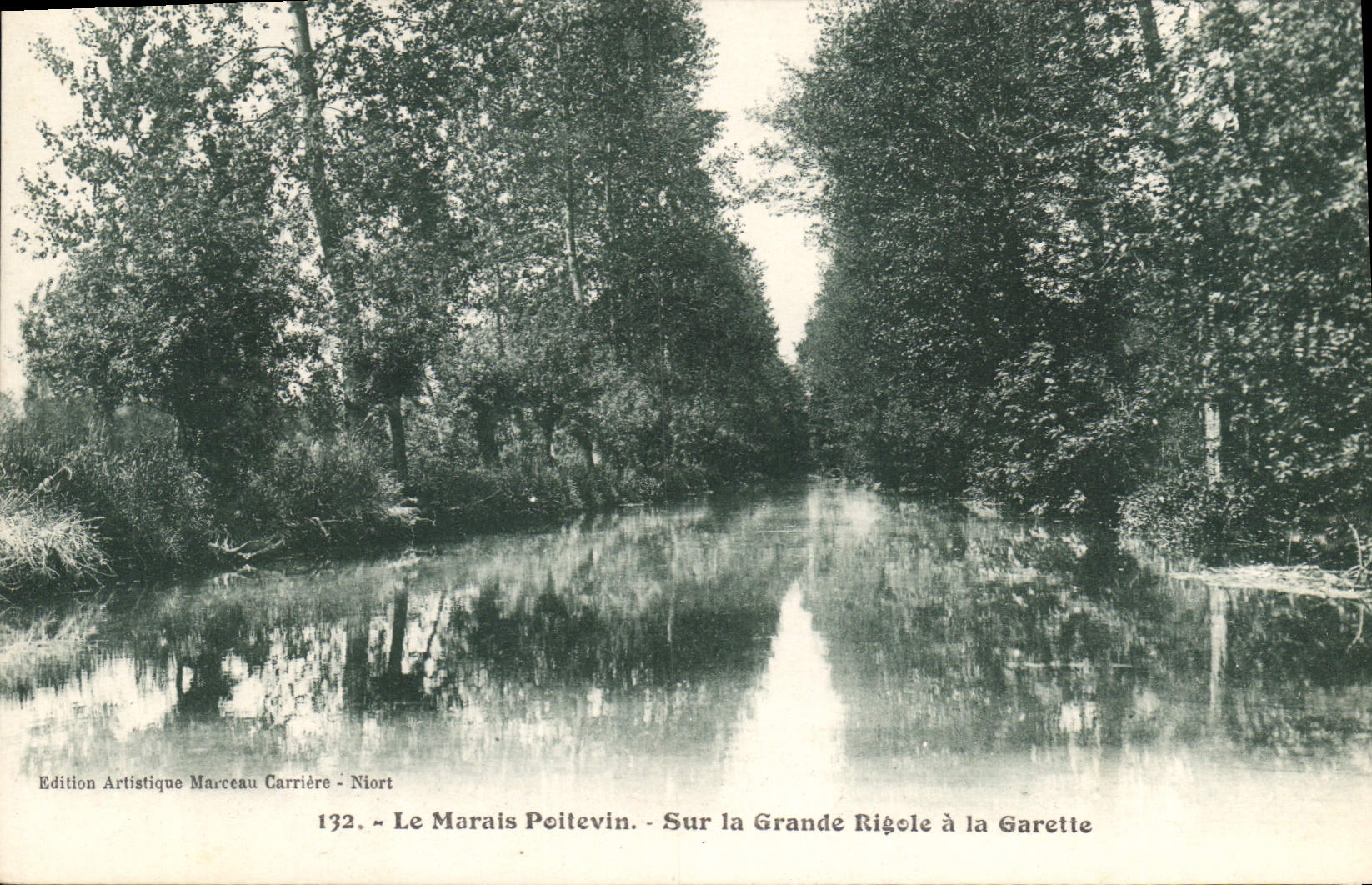 CPA Le Marais Poitevin sur la Grande Rigole a la Garette
