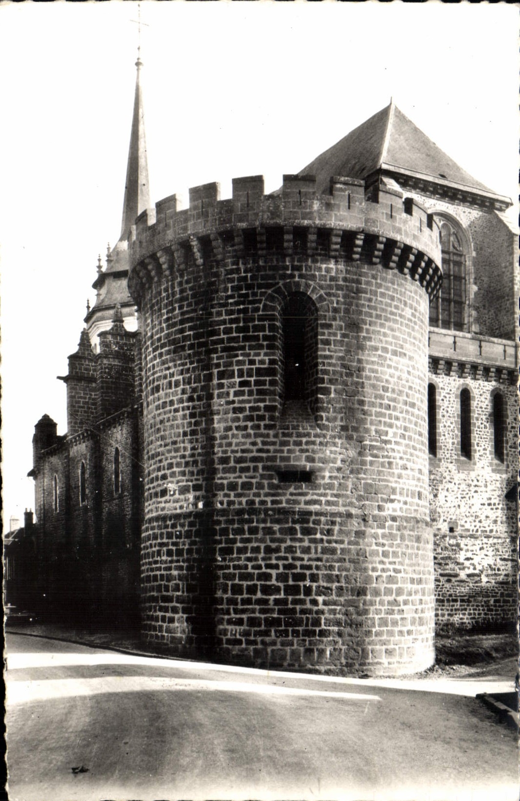 CPA Toucy Yonne l'eglise 
