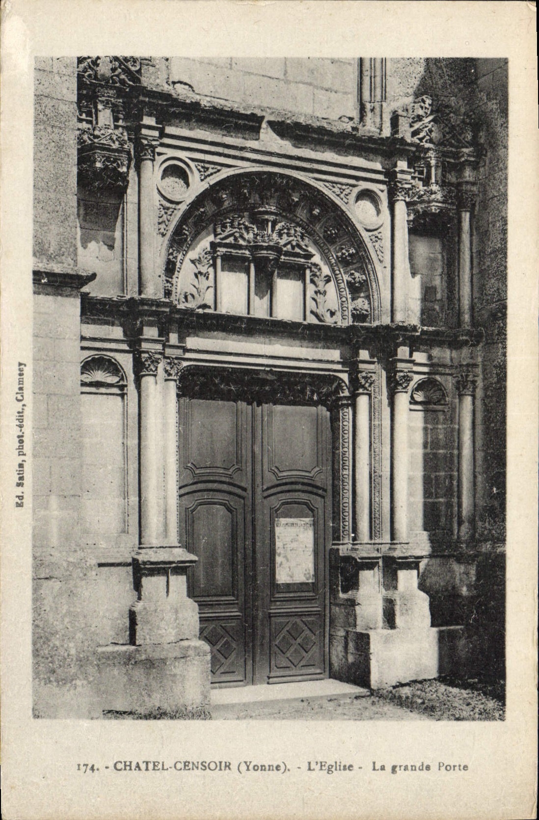 CPA Chatel Censoir Yonne l'eglise le grande Porte 