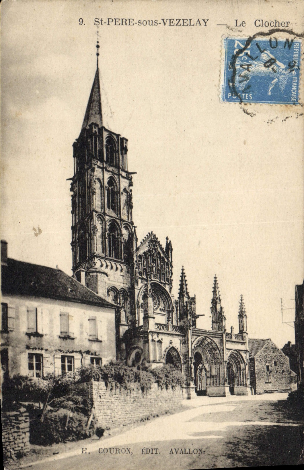 CPA St Pere sous Vazelay le clocher 