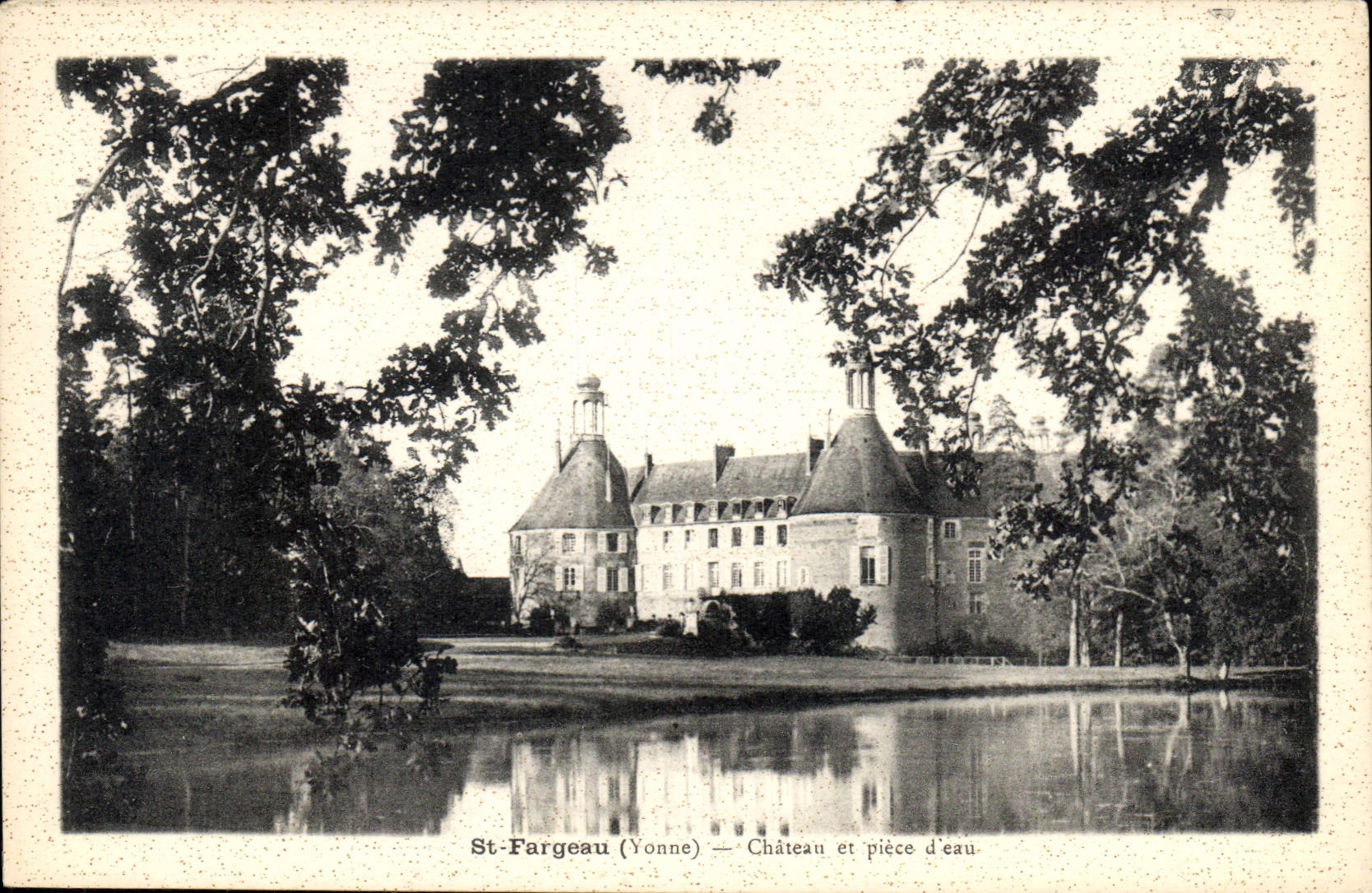 CPA St Fargeau Yonne Chateau et piece d'eau