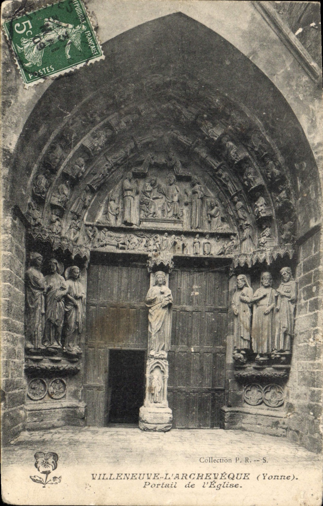 CPA Villeneuve l'Archeveque Yonne Portail de l'Eglise 