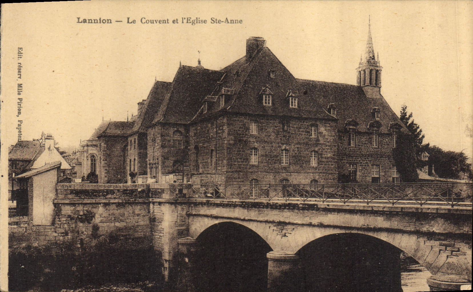 CPA Lannion le Couvent et l'eglise Ste Anne 