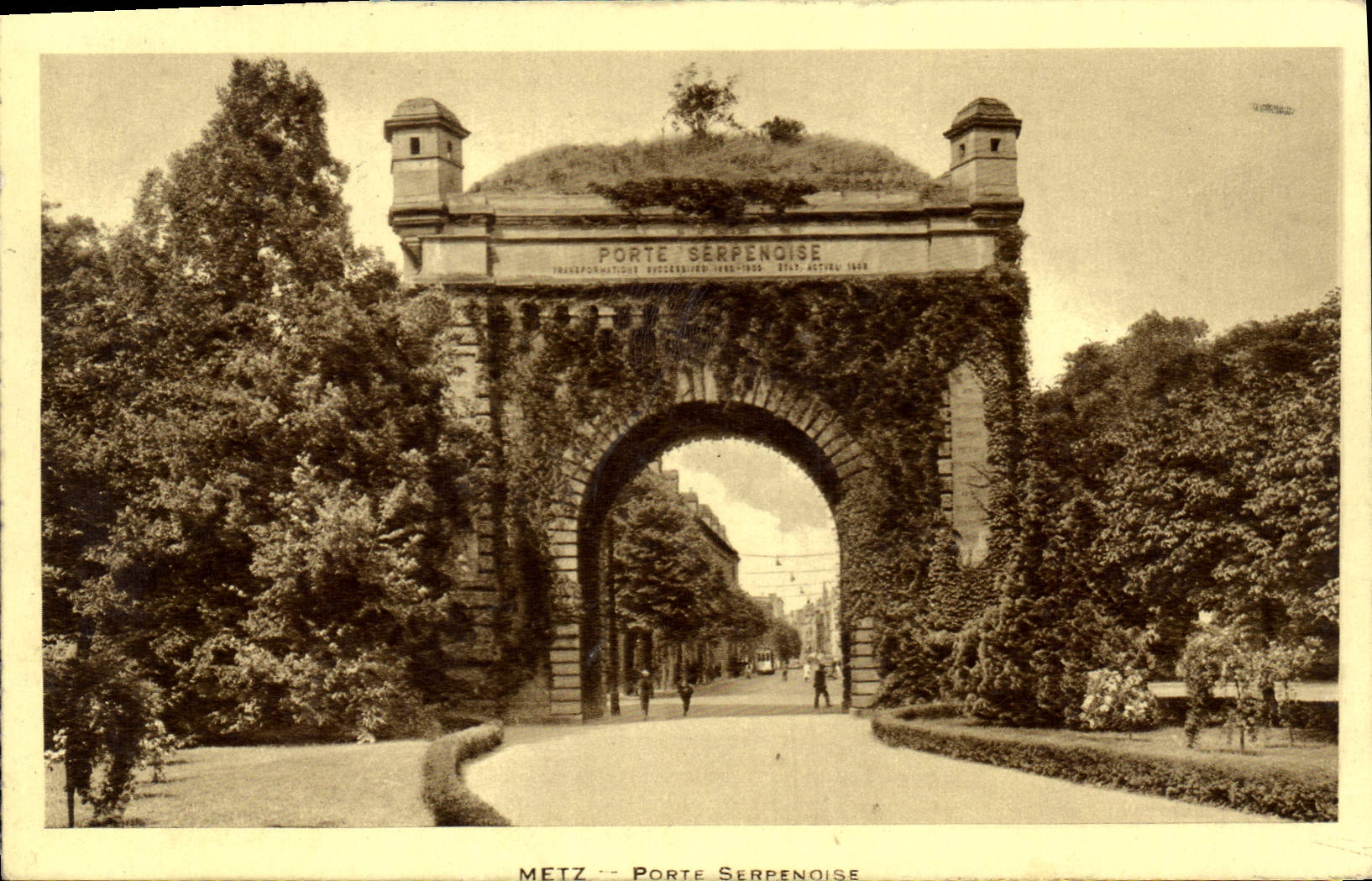 CPA Metz Porte Serpenoise 