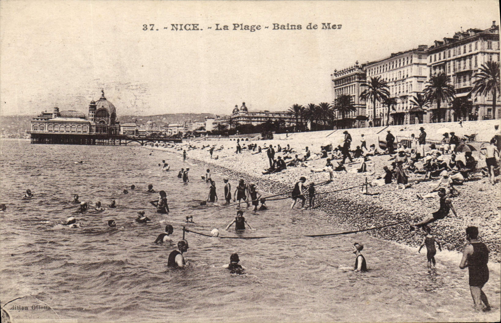 CPA Nice La Plage Bains de Mer 