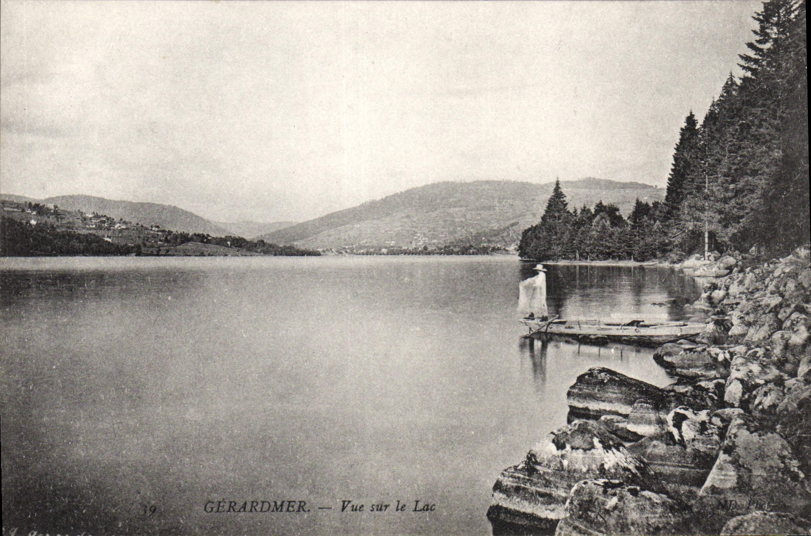 CPA Gerardmer Vue sur le Lac 
