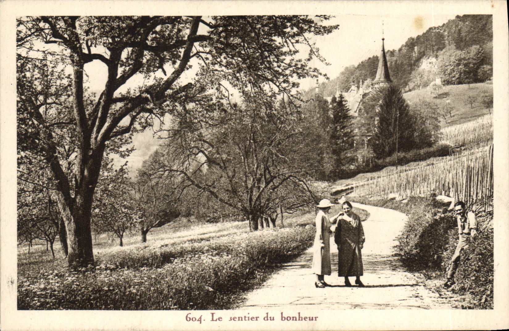 CPA Le Sentier du Bonheur 