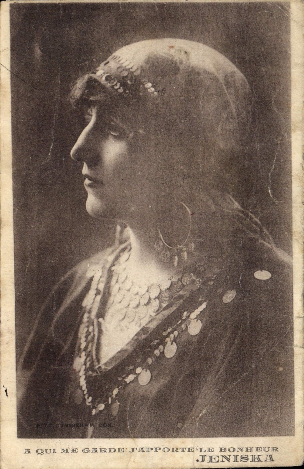 CPA A qui me garde J'Apporte le Bonheur Jeniska 