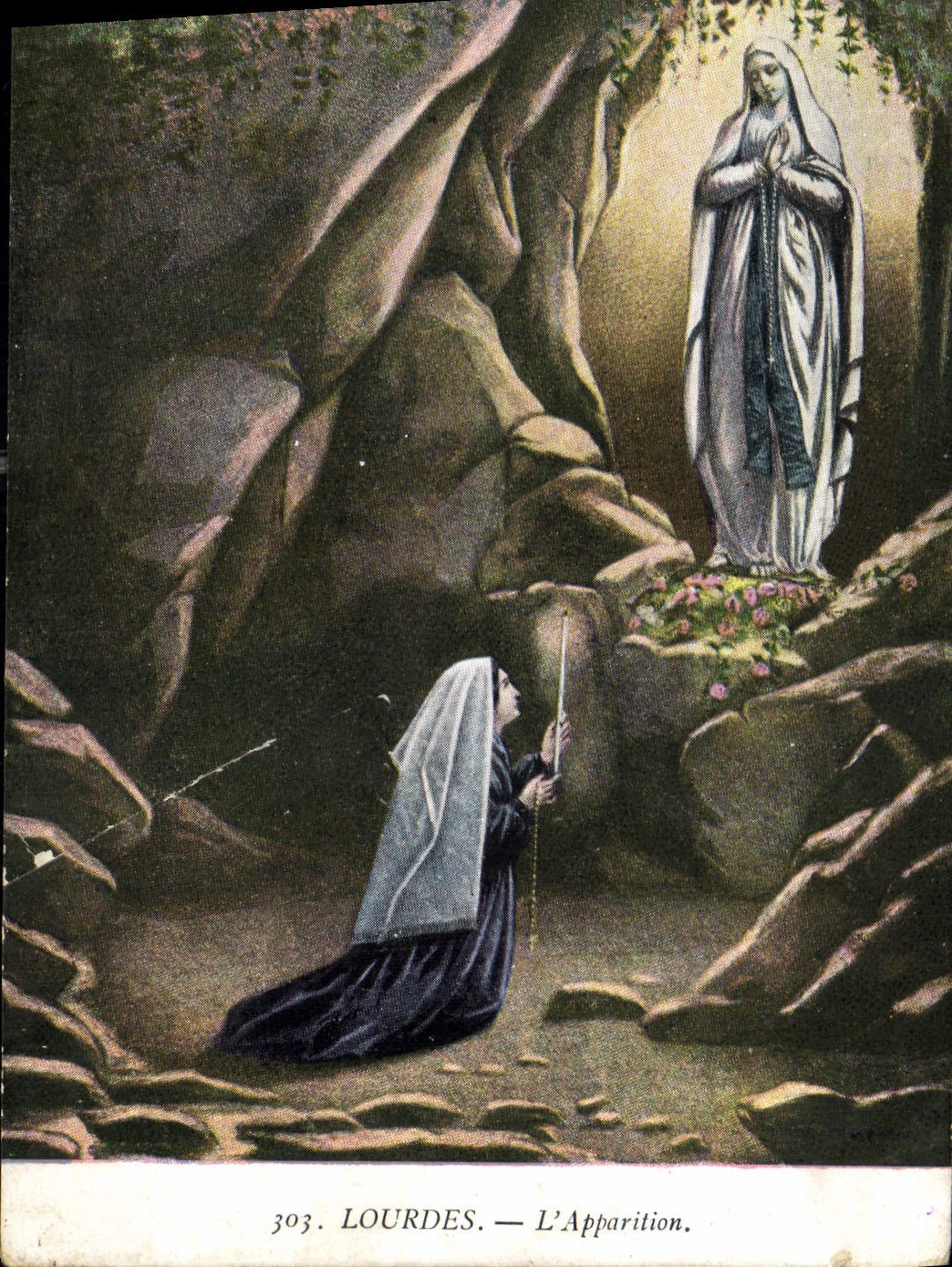 CPA Lourdes L'Apparition 