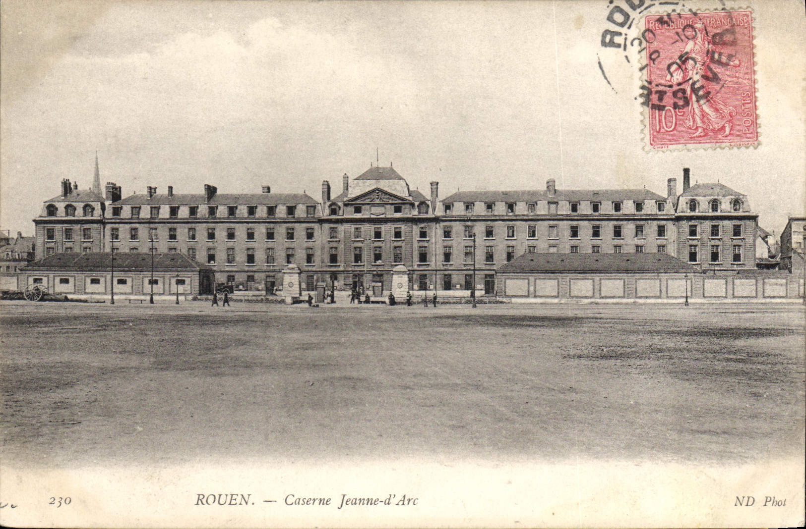CPA Rouen Caserne Jeanne d'Arc 