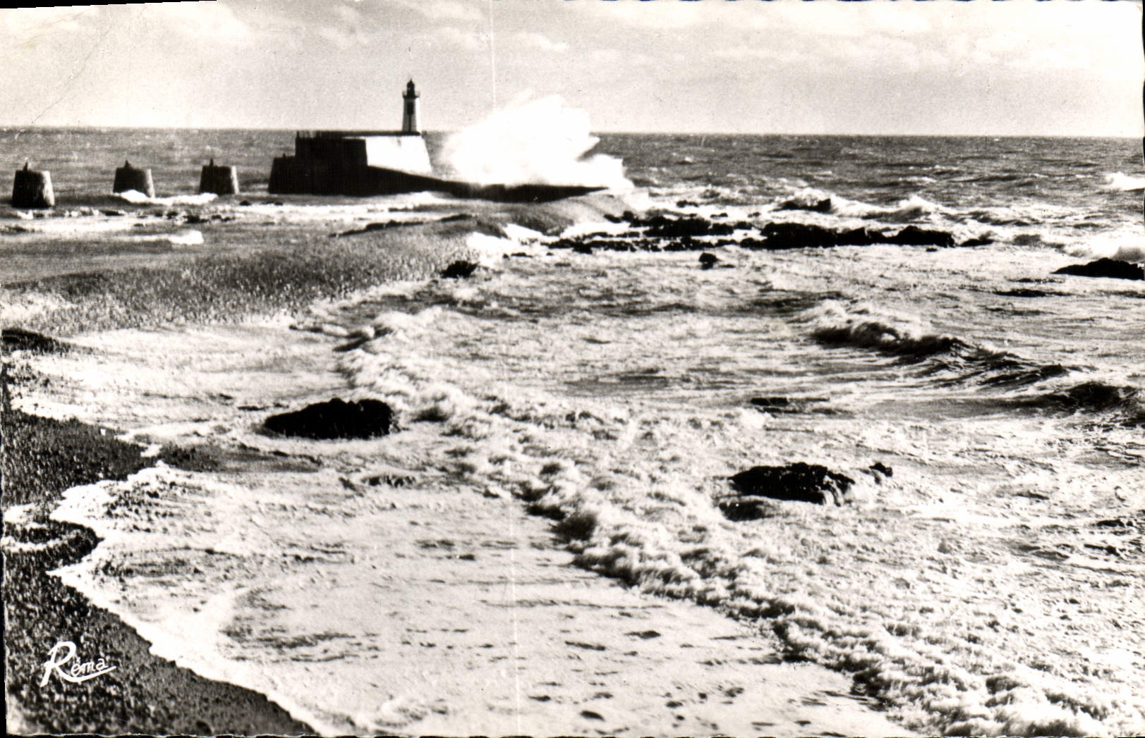 CPA Les Sables d'Olonne Vendee Le Phare de la Chaume par gros temps