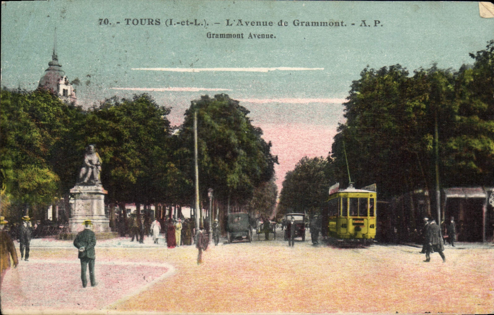 CPA Tours L et L L'Avenue de Grammont