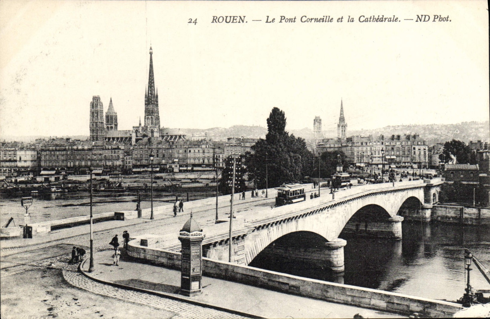 CPA Rouen Le Pont Corneille et la Cathedrale