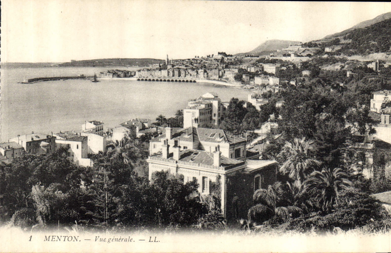 CPA Menton Vue generale 