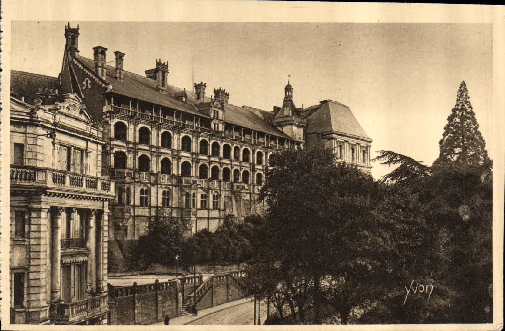 CPA Chateau de Blois Aile Francois Ier 