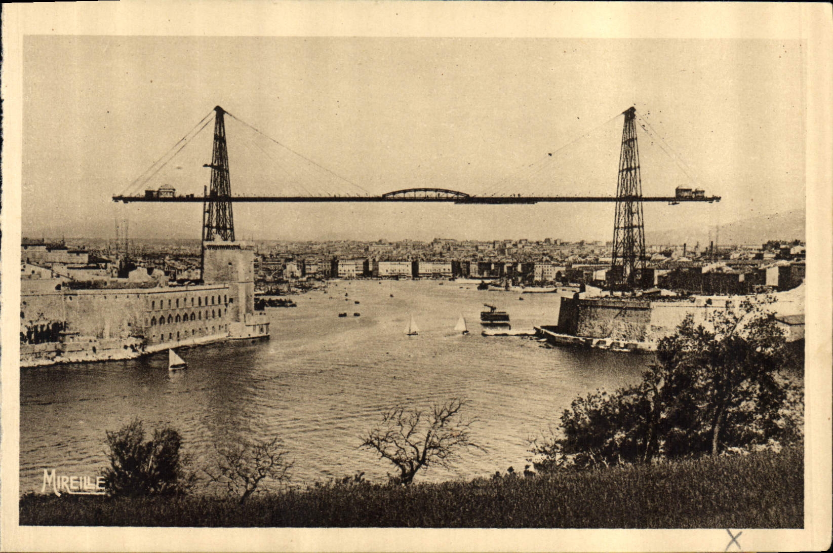 CPA Marseille Le Pont Transbordeur et le Vieux Port 