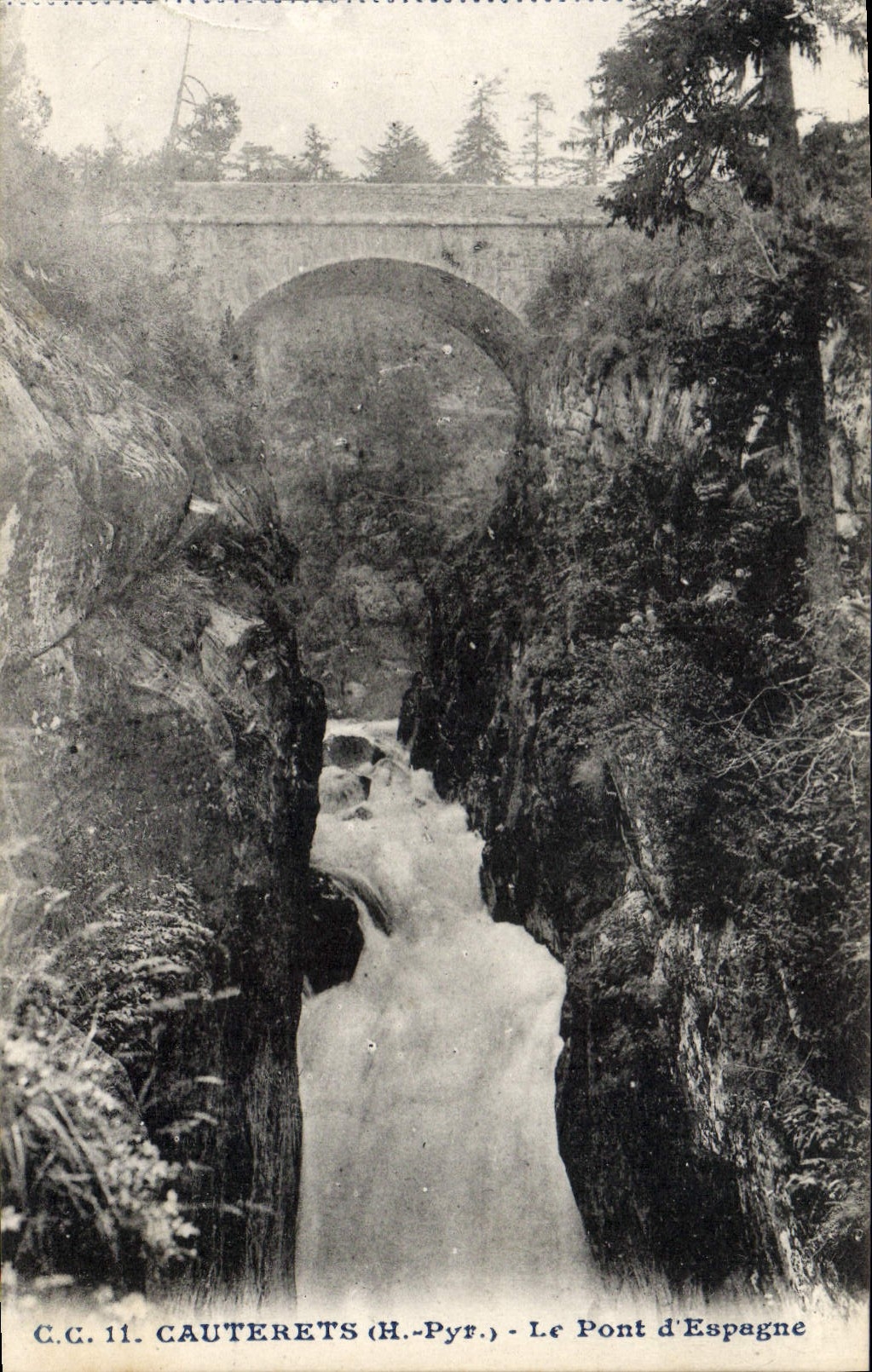 CPA Cauterets H Pyr le Pont d'Espagne 