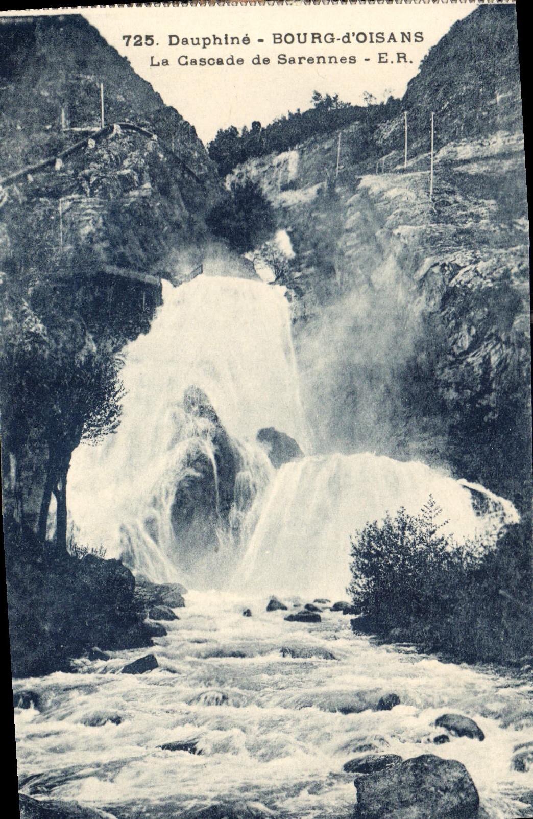 CPA Dauphine Bourg d'Oisans la Cascade de Sarennes