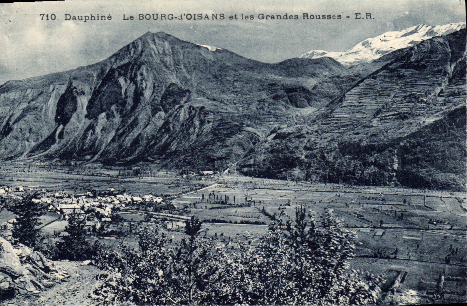 CPA Dauphine le Bourg d'Oisans et les Grandes Rousses