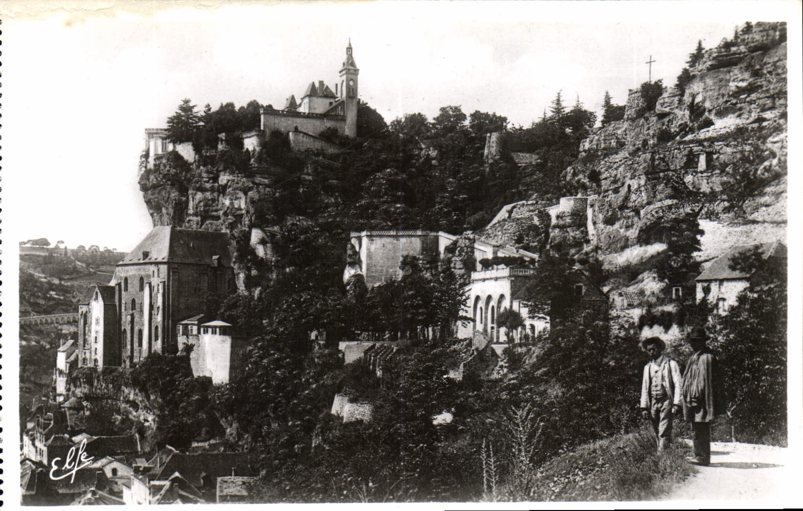 CPA Pyrlnees Ocean Rocamadour vue generale sur les nouvelles Rampes Prise de la Route d'Arrivee