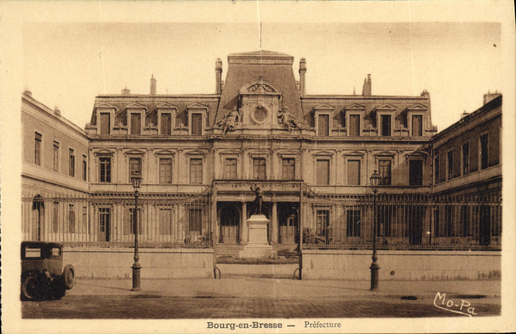 CPA Bourg en Bresse Prefecture 