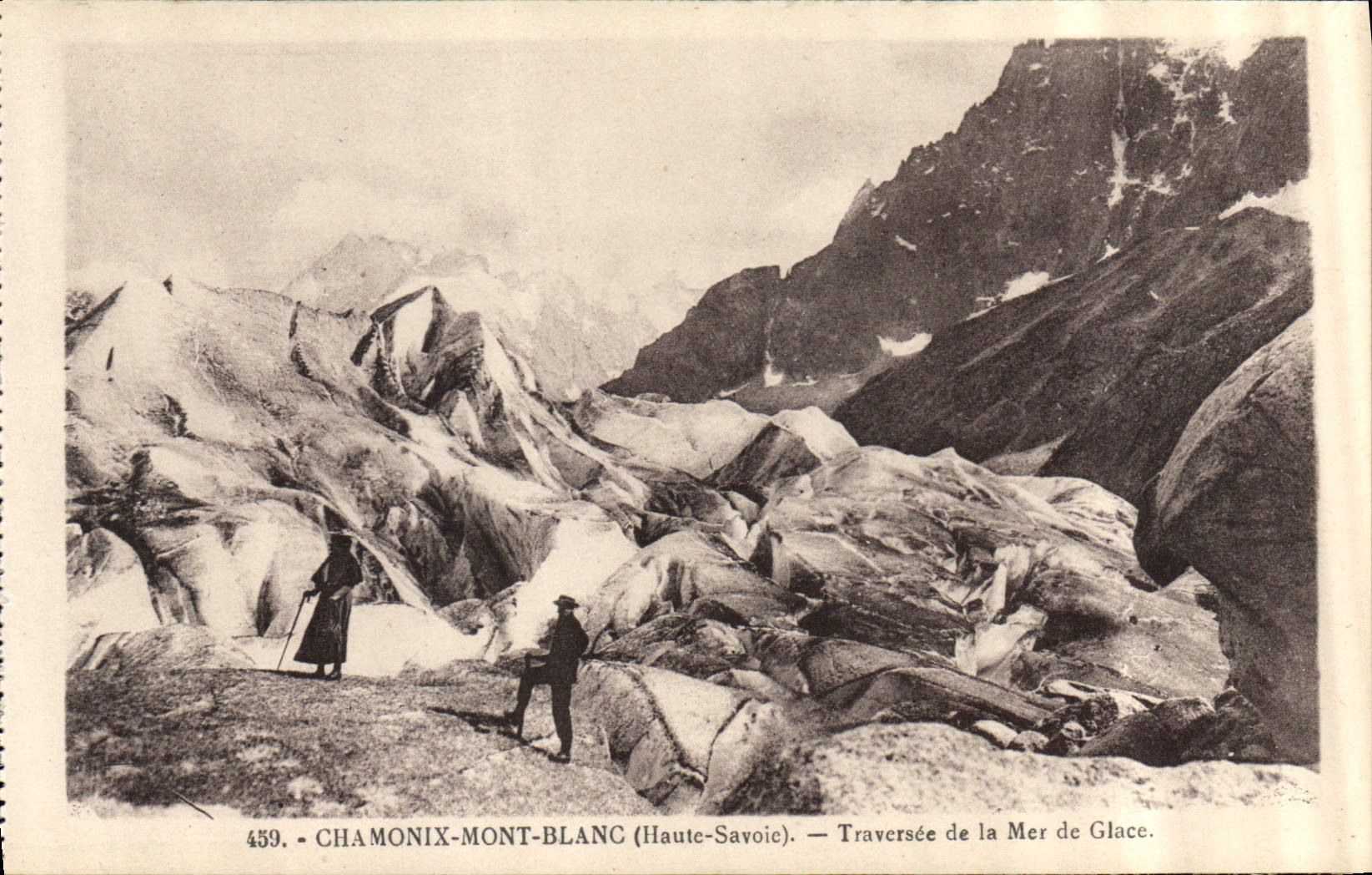 CPA Chamonix Mont Blanc Hte Savoie Traversee de la Mer de Glace 