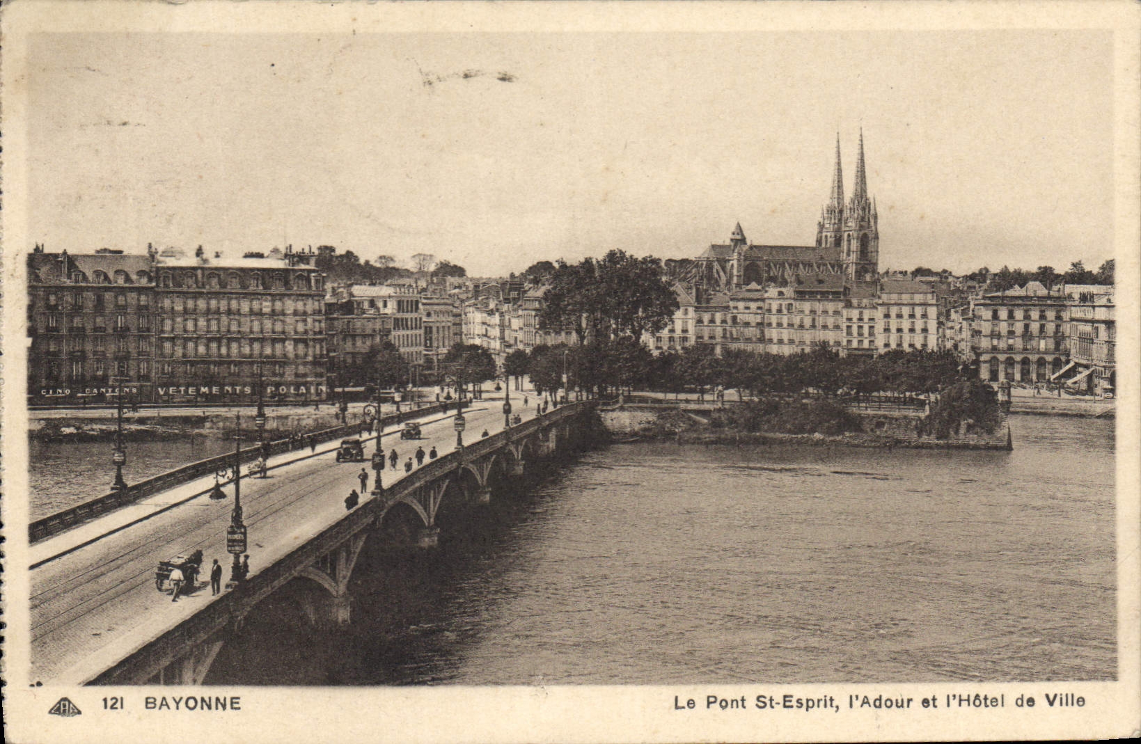 CPA Bayonne Le Pont St Esprit l'Adour et l'Hotel de Ville 