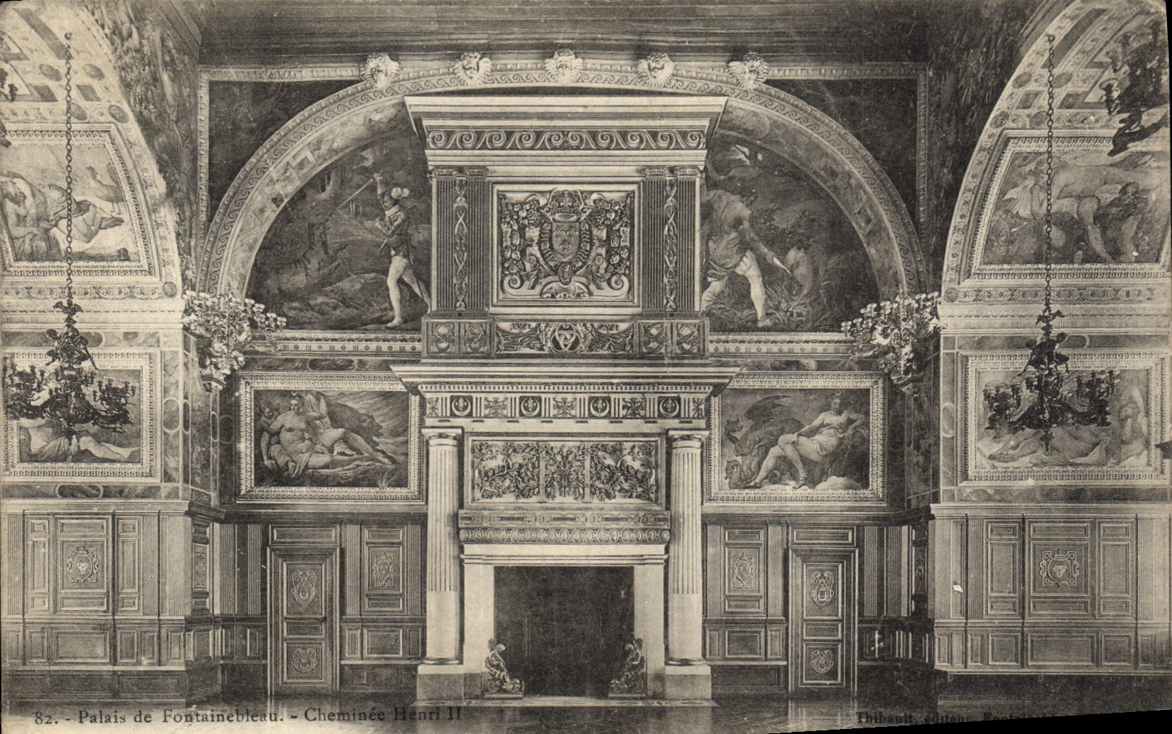 CPA Palais de Fontainebleau Cheminee Henri II 