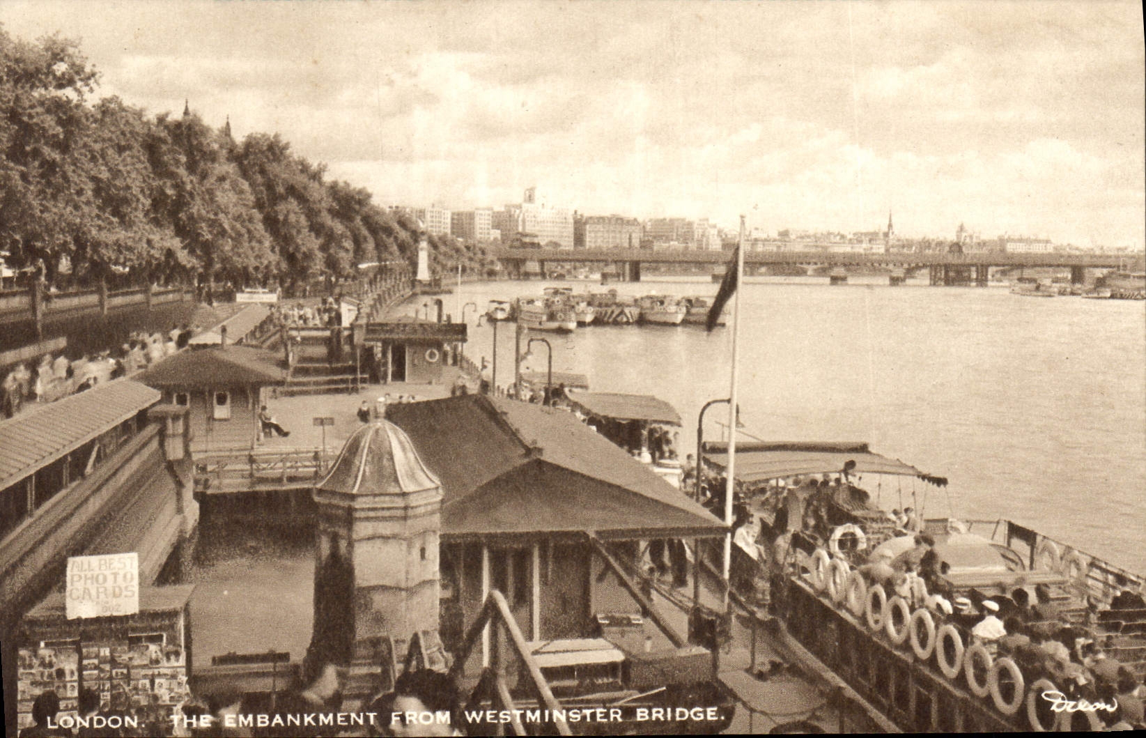 CPA London The Embankment from Westminster bridge Bateau
