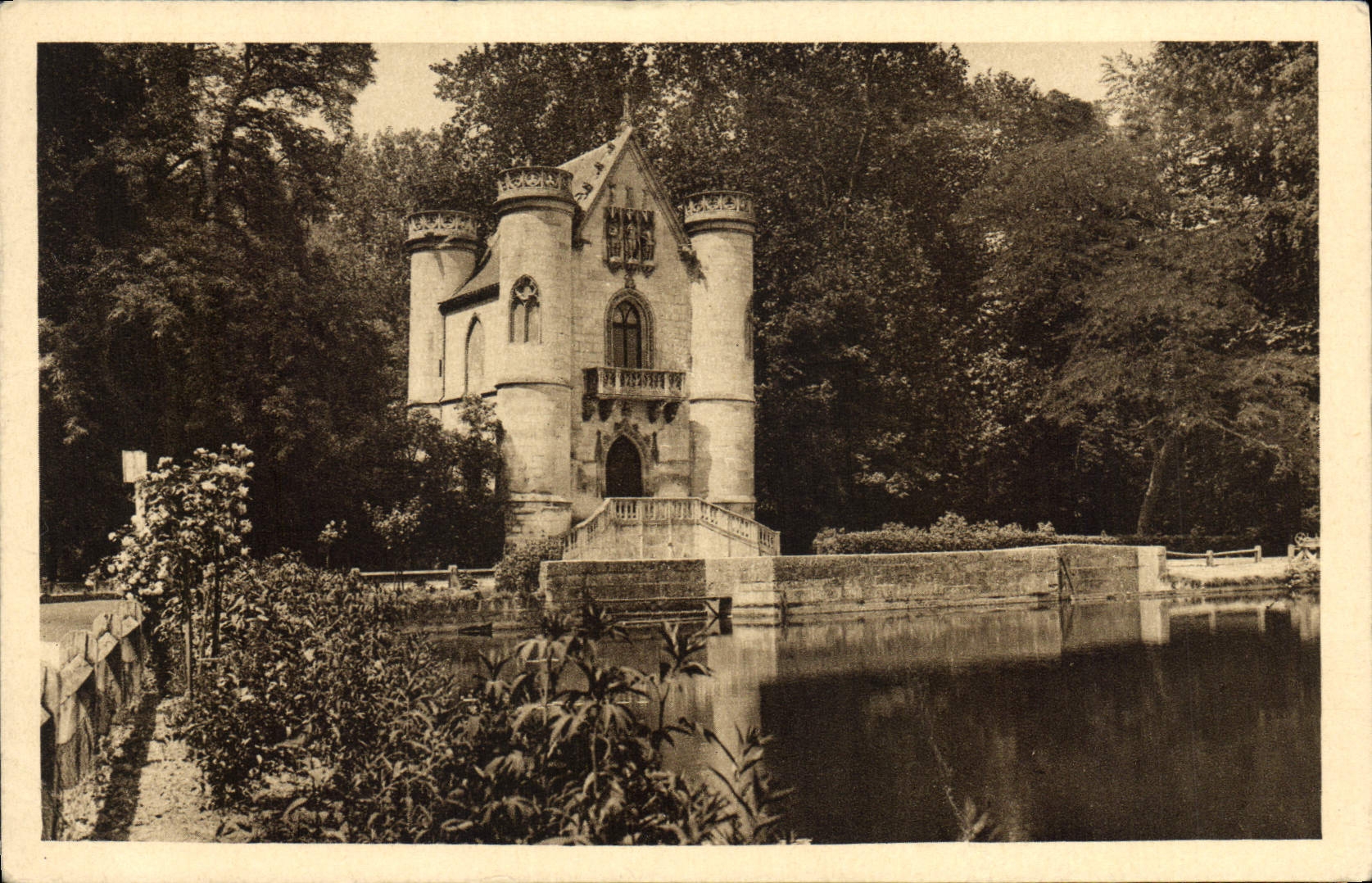 CPA Chantilly Coye Le Pavillon de la Reine Blanche 