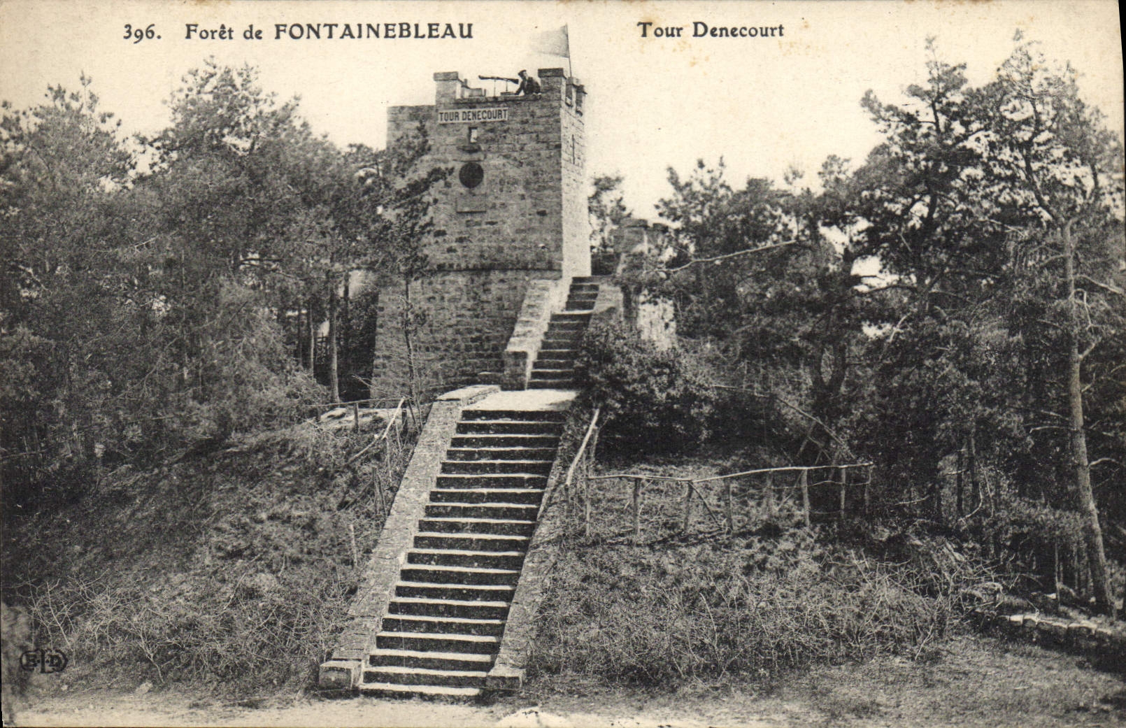 CPA Foret de Fontainebleau Tour Denecourt 