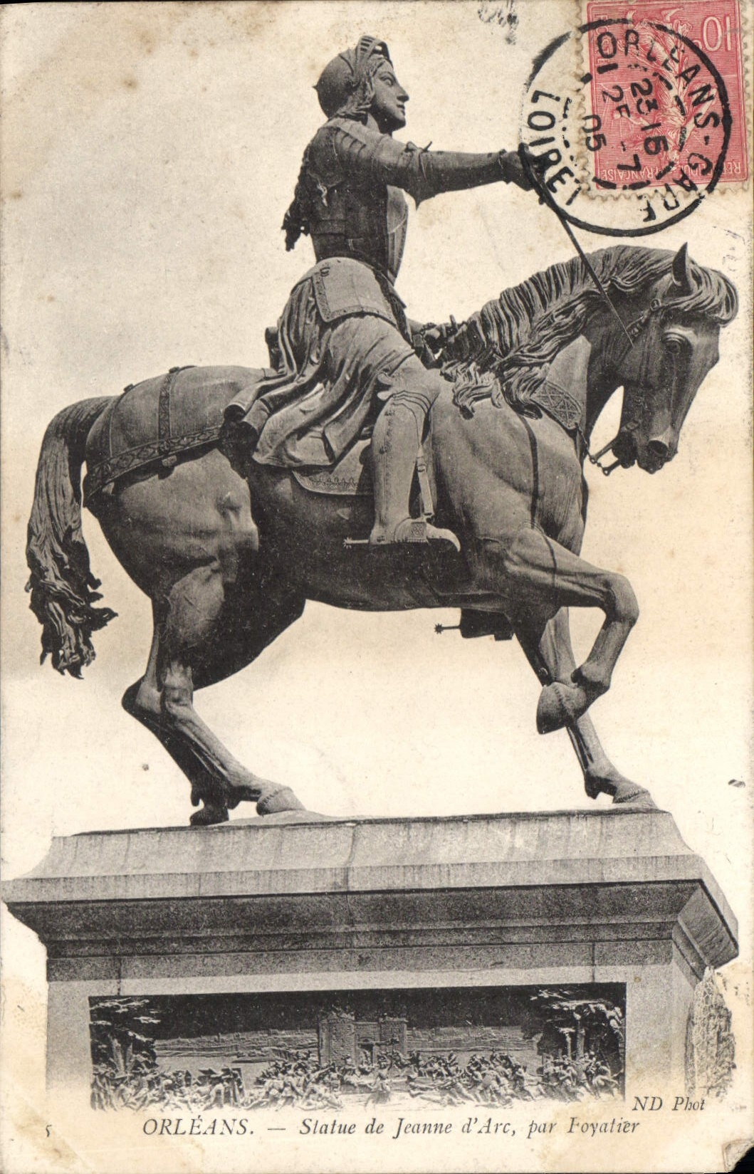 CPA Orleans Statue de Jeanne d'Arc 