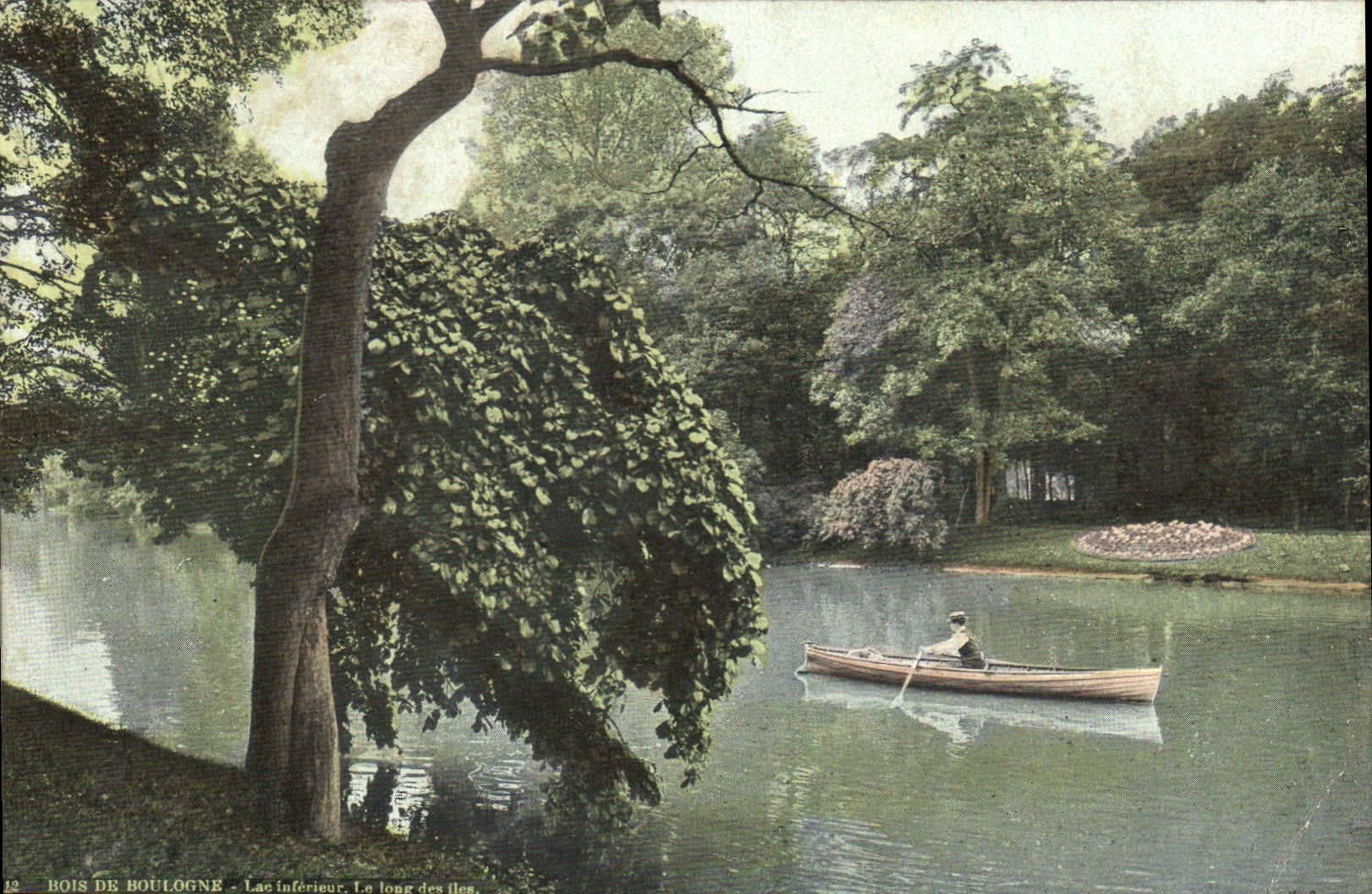 CPA Bois de Boulogne Lac inferieur Le long des iles