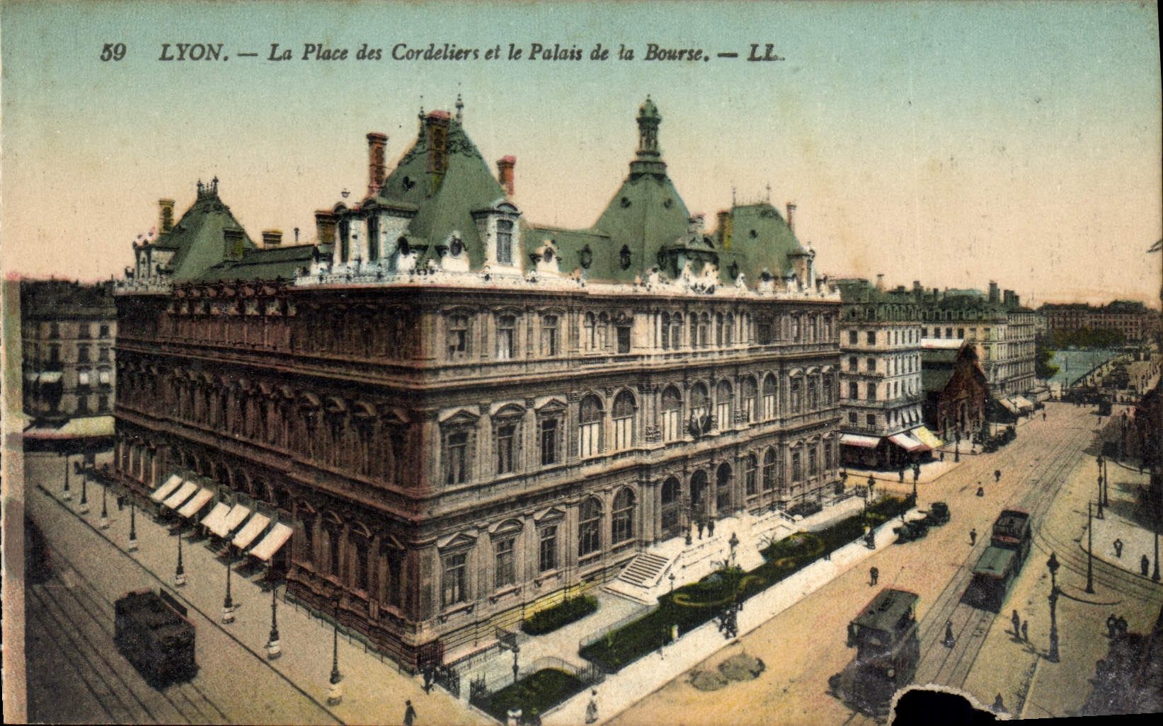 CPA Lyon La Place des Cordeliers et le Palais de la Bourse 
