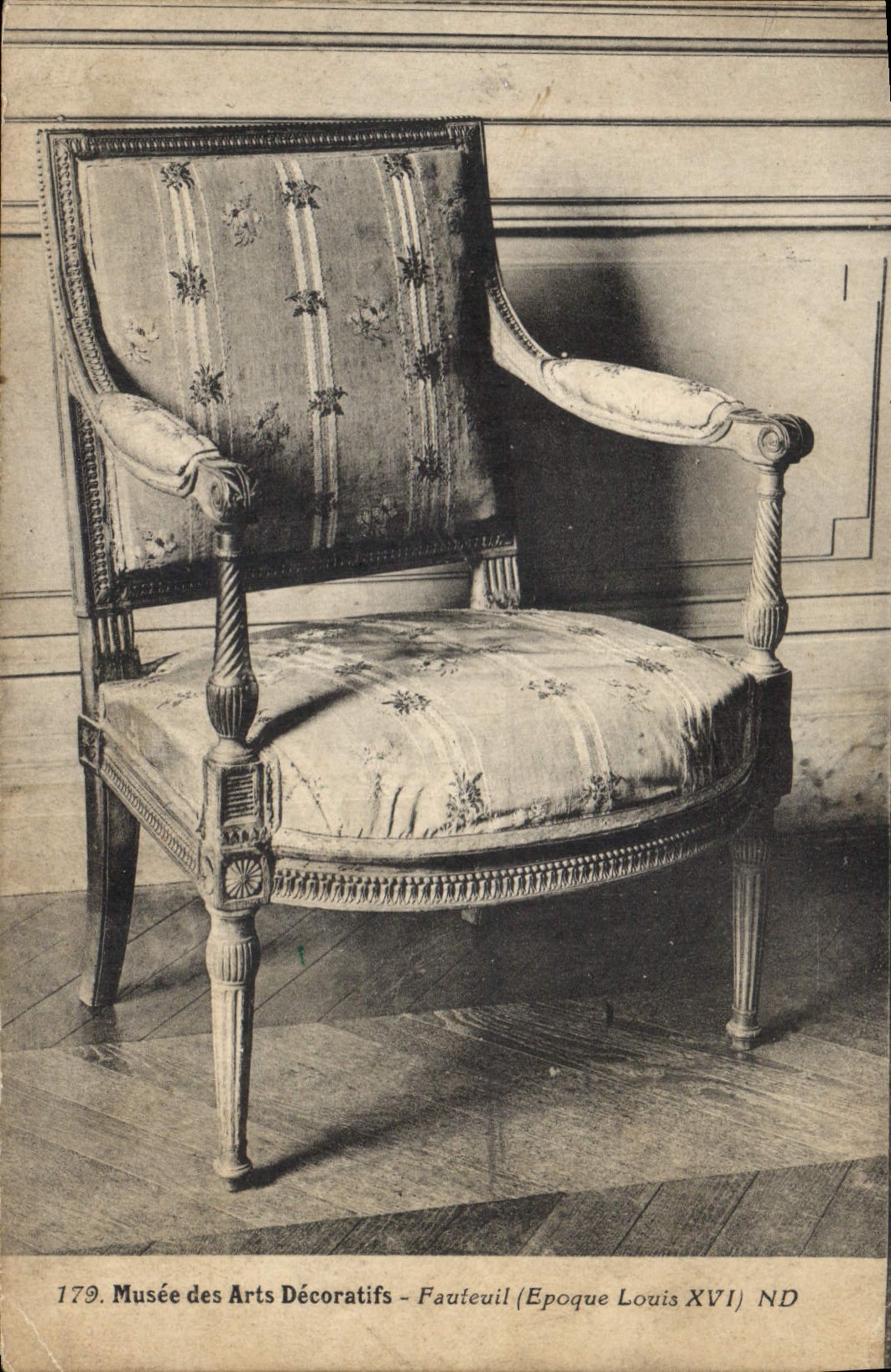 CPA Musee des Arts Decoratifs Fauteult epoqie Louis XIV 