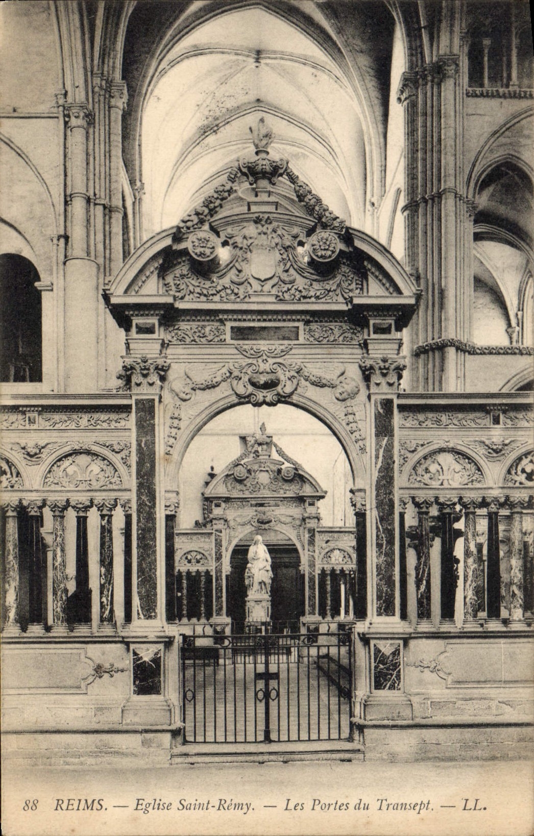 CPA Reims Eglise Saint Reimy Les Portes du Transept 