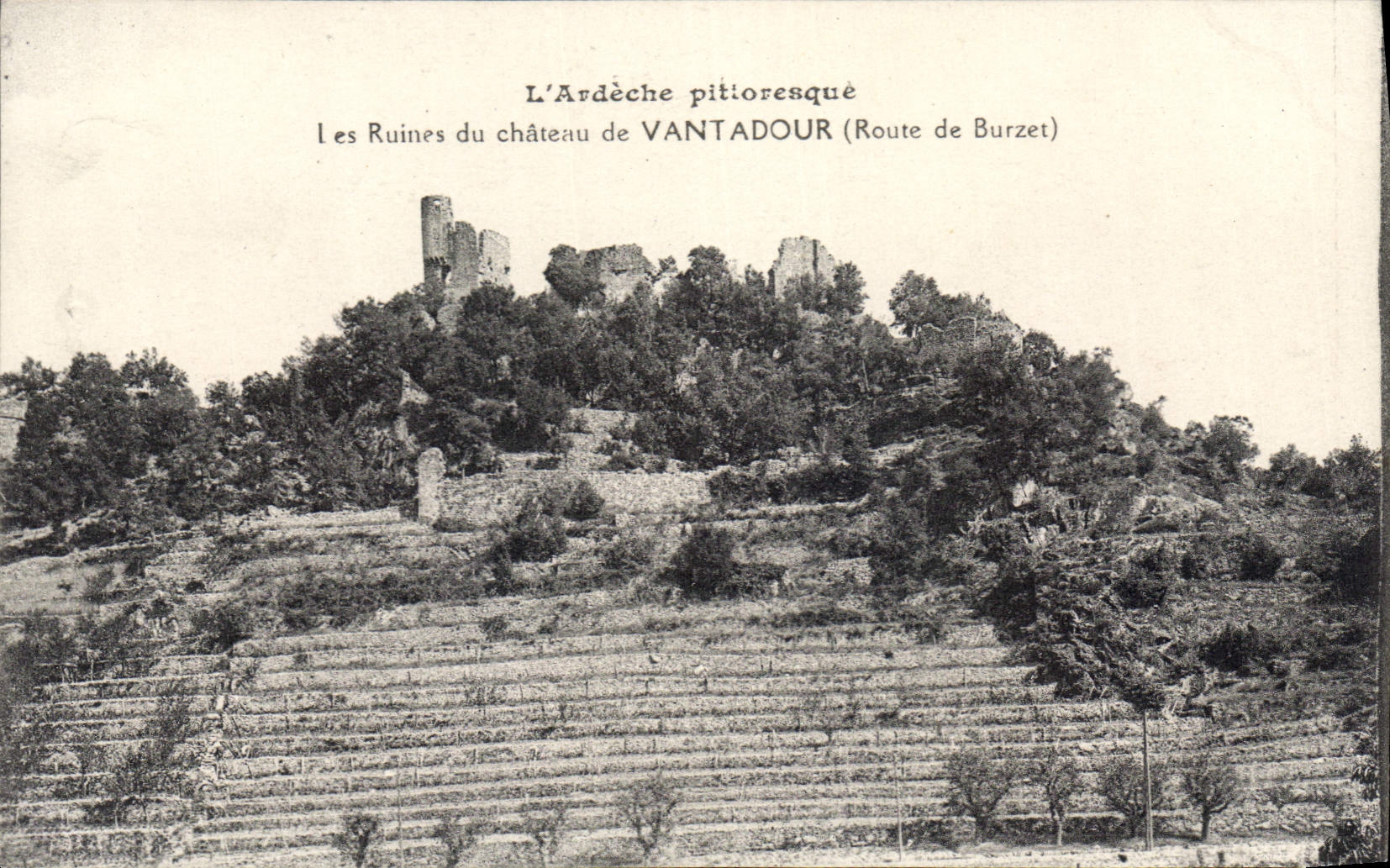 CPA l'Ardeche pittoresque Les Ruines de chateau de Vantadour Route de Burzet 