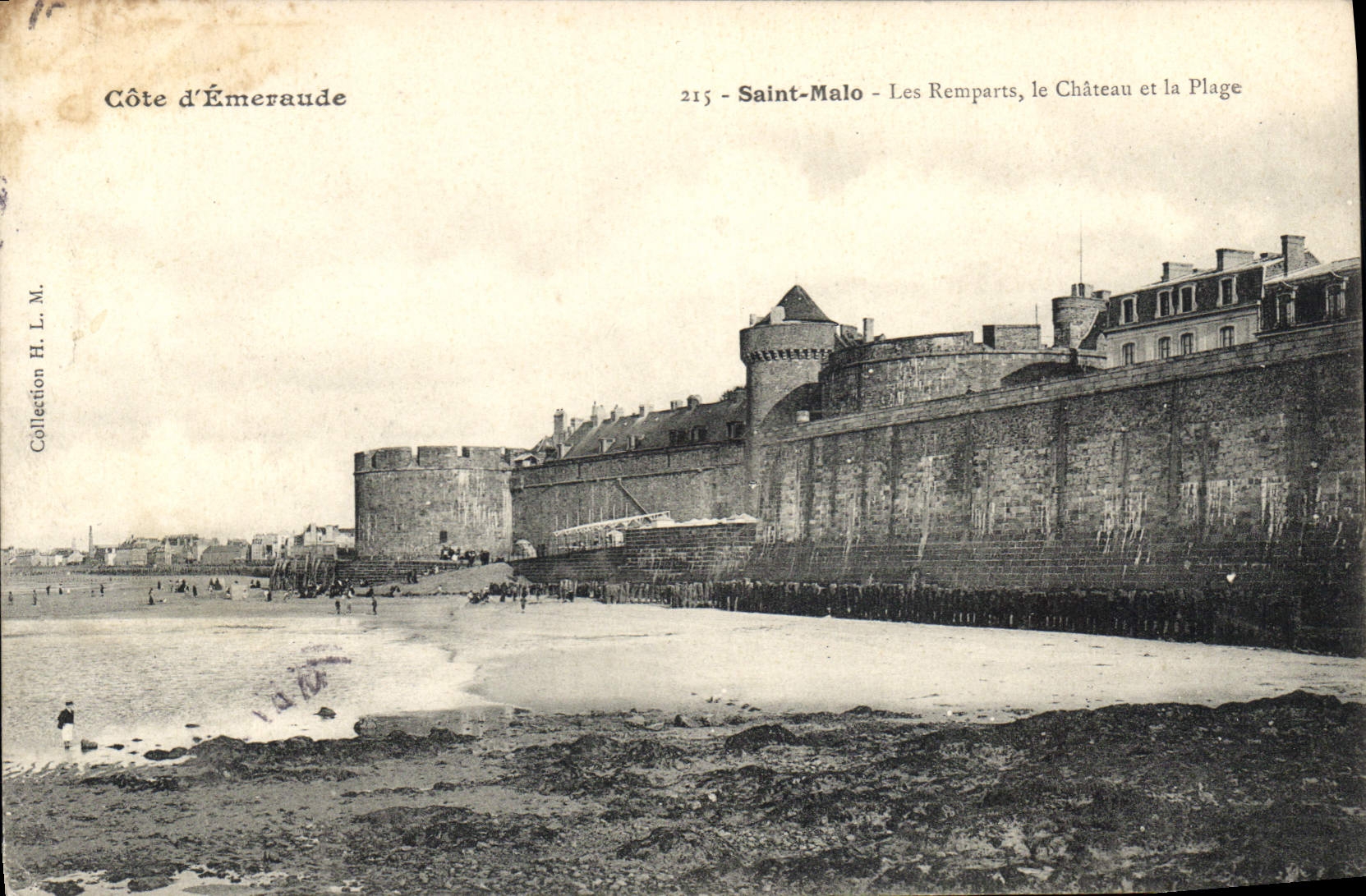 CPA Cote d'Emeraude Saint Malo Les Remparts Le Chateau et la Plage