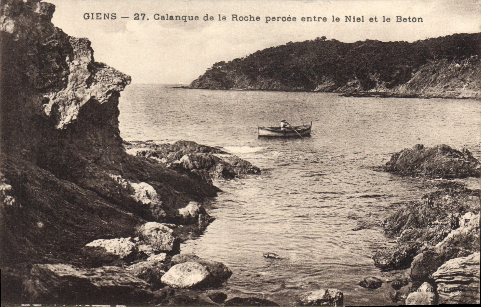 CPA Giens Calanque de la Roone percee entre le Niel et le Beton
