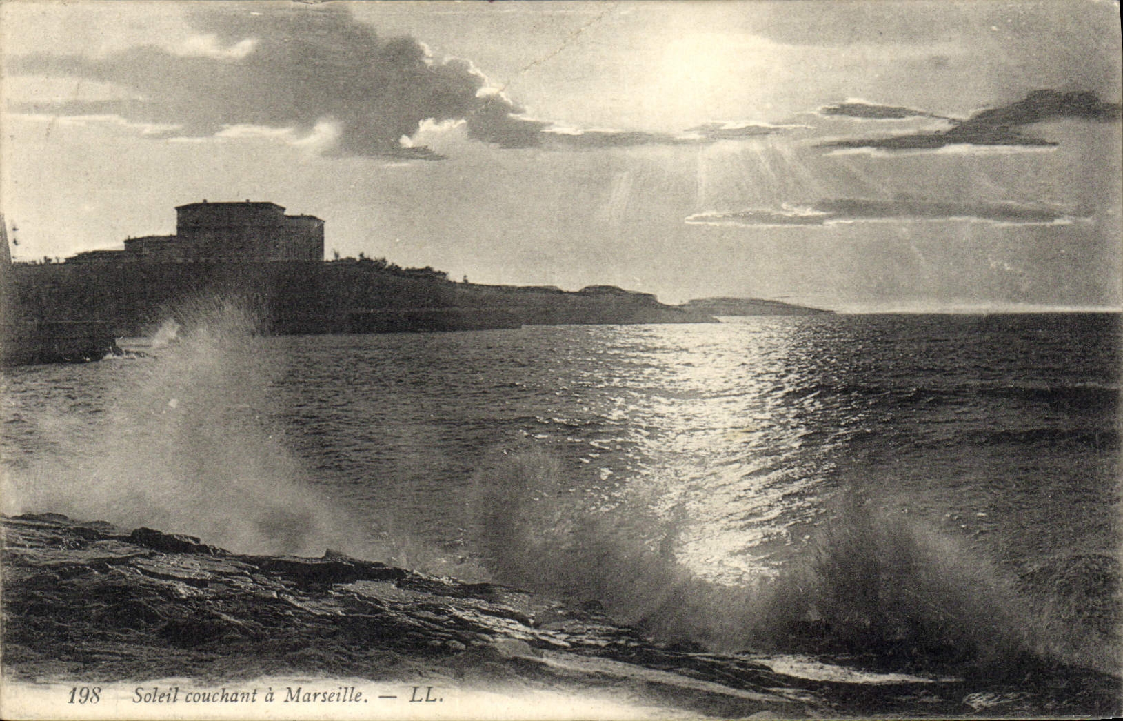 CPA Soleil couchant a Marseille 