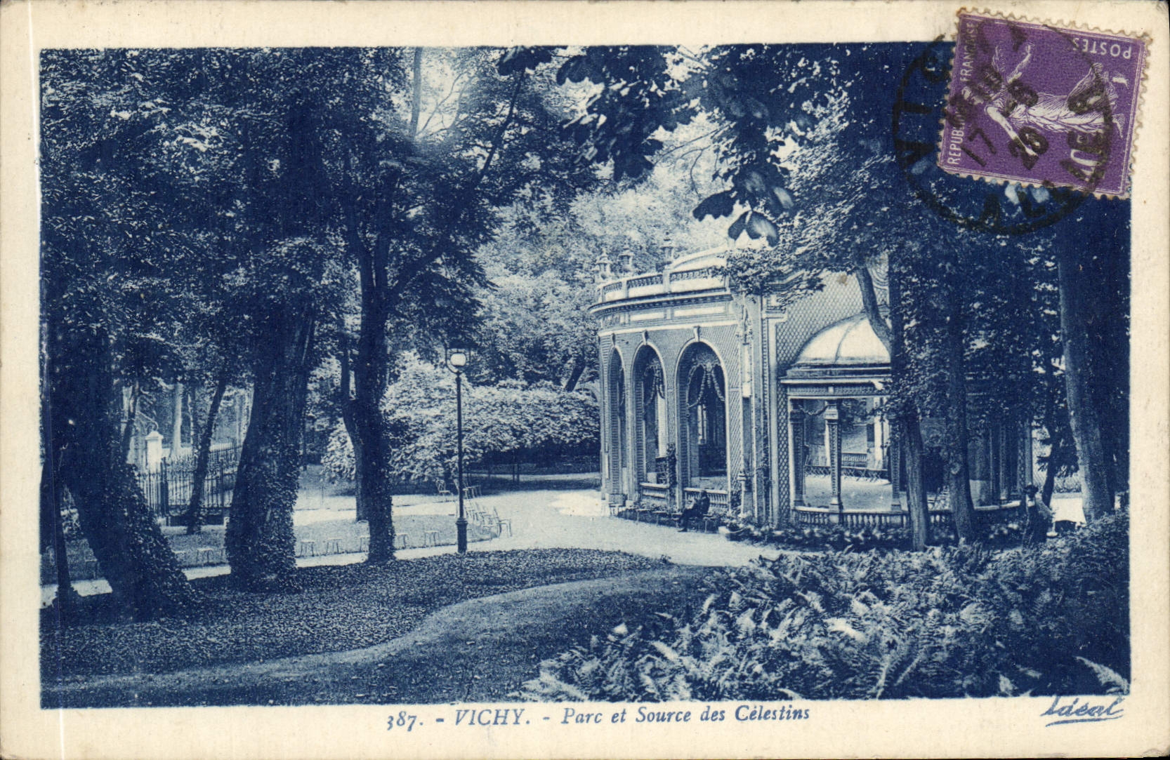 CPA Vichy Parc et Source des Celestins 