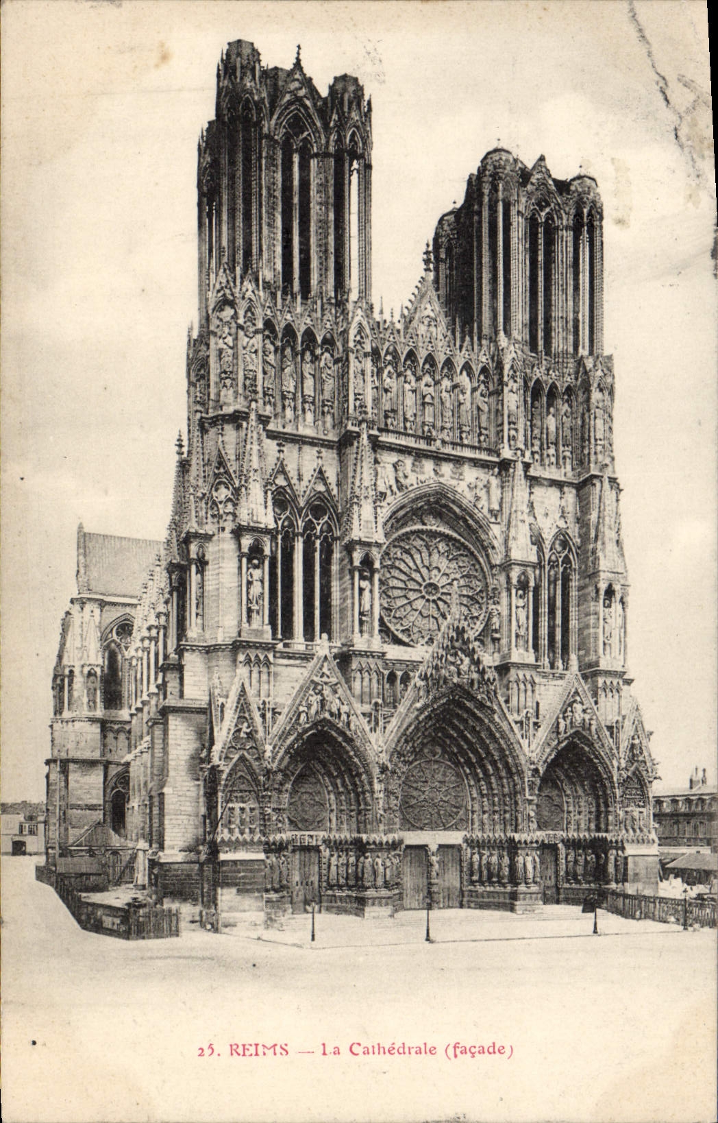 CPA Reims La Cathedrale Facade 