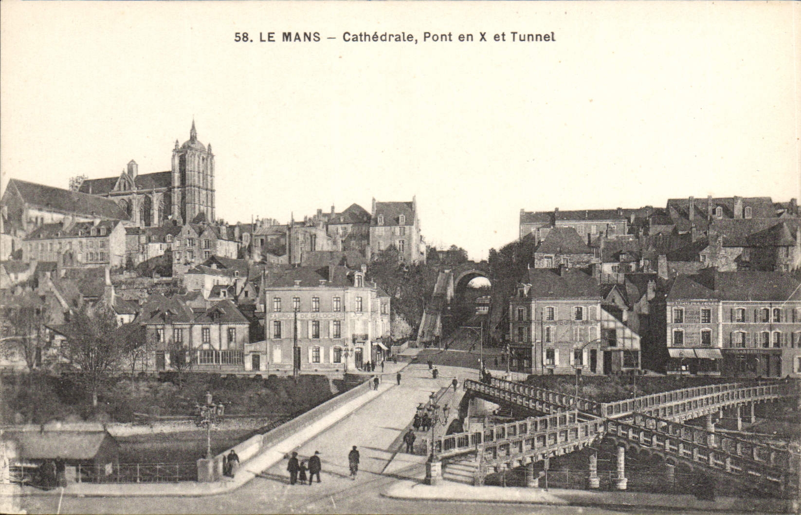 CPA Le Mans Cathedrale Pont en X et Tunnel 