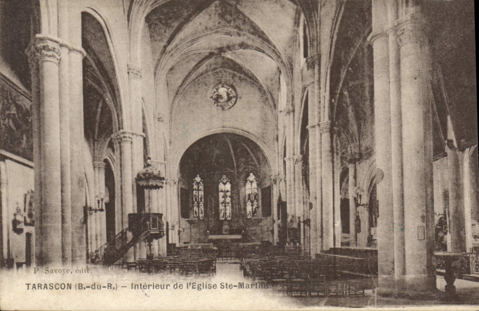 CPA Tarascon B du R Interieur de l'Eglise Ste Marimi