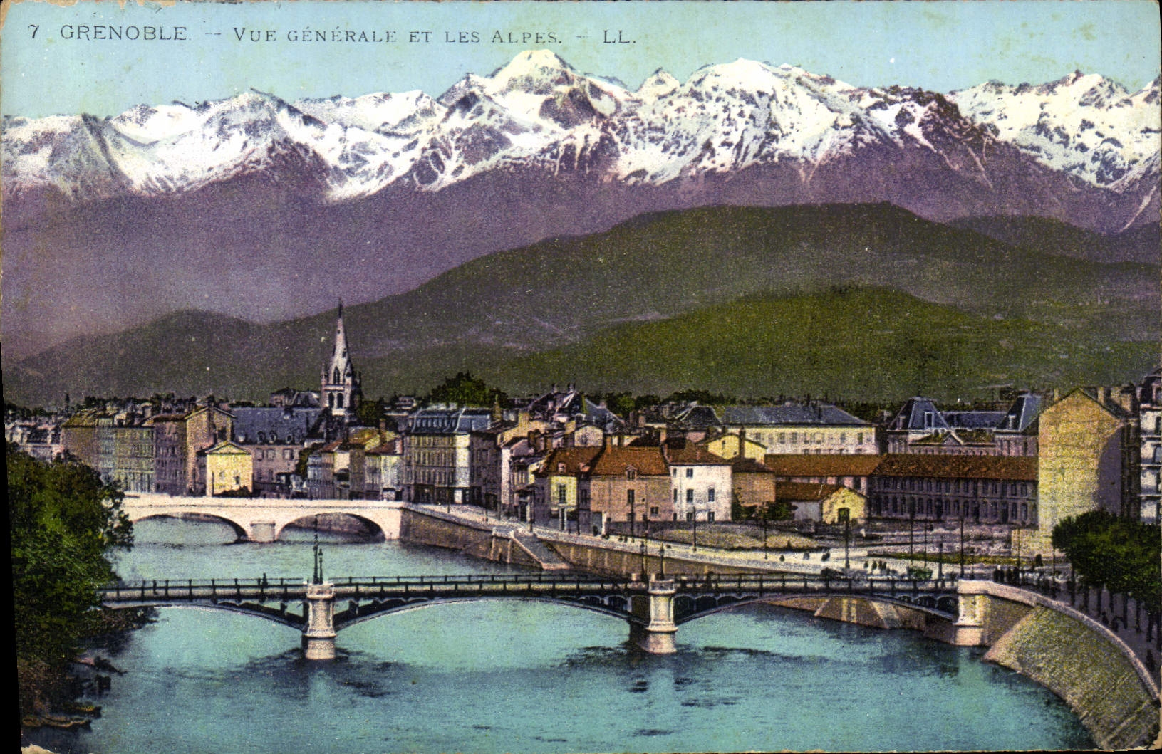 CPA Grenoble Vue Generale et les Alpes 