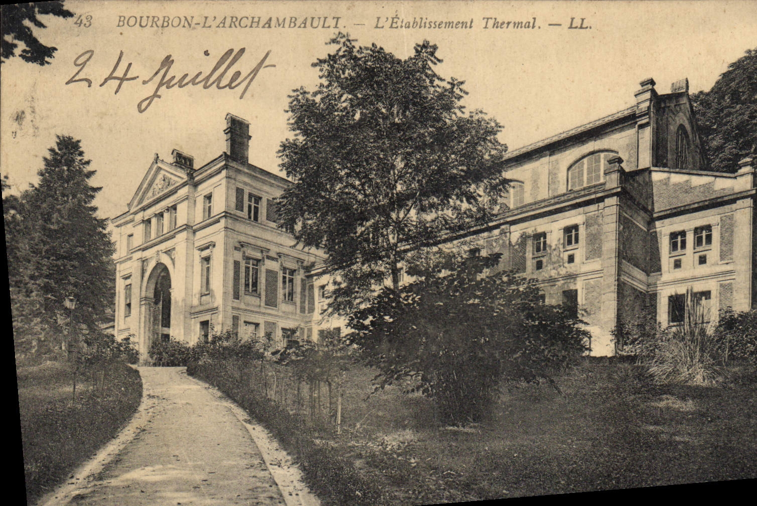 CPA Bourbon L'Archambault L'Etablissement Thermal