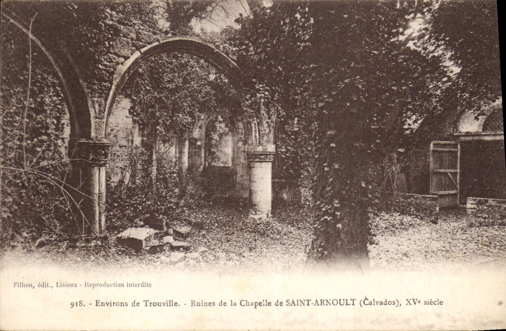CPA Environs de Trouville Ruines de la Chapelle de Saint Arnoult Calvados