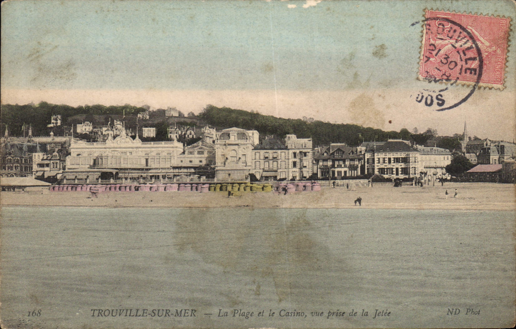 CPA Trouville sur Mer La Plage et le Casino vue prise de la Jetee 