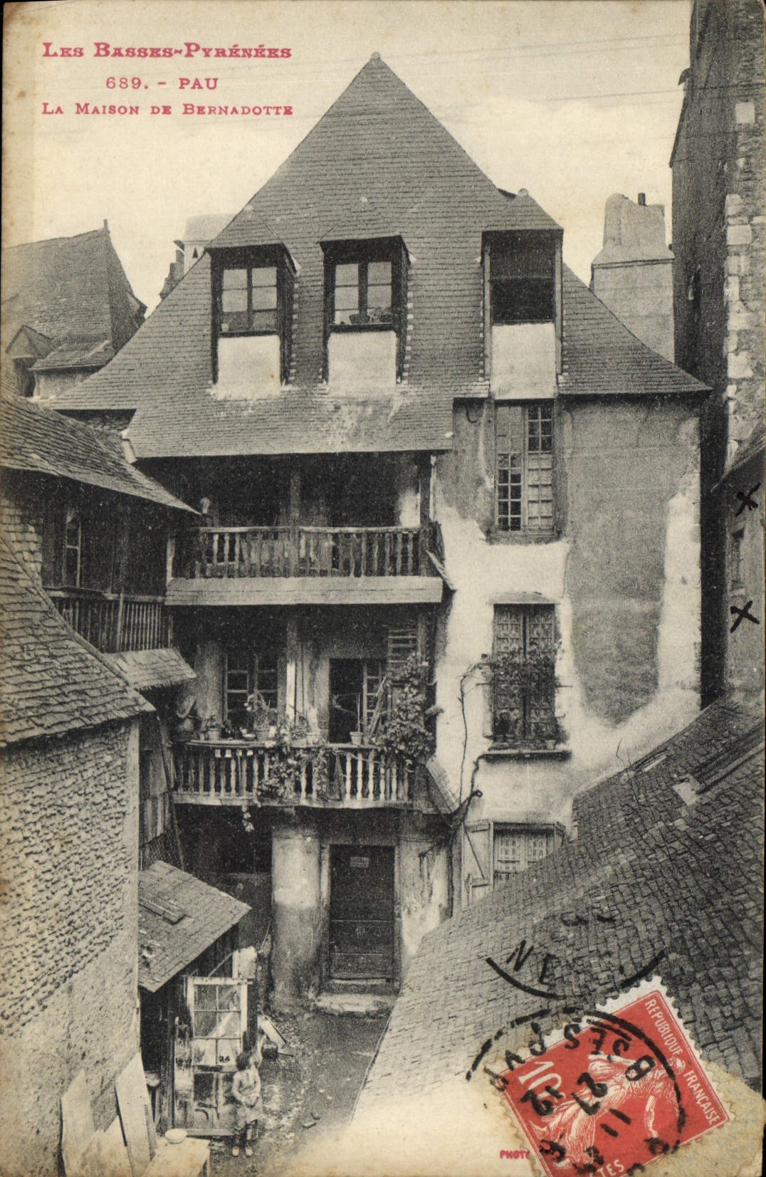CPA Pau La Maison de Bernadotte 